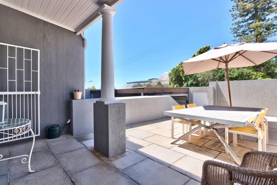 3 Bedroom Property for Sale in Fresnaye Western Cape